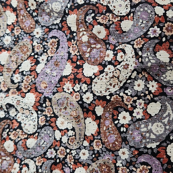 VINTAGE!  Floral and paisley lightweight scarf.  So pretty! - Picture 9 of 9